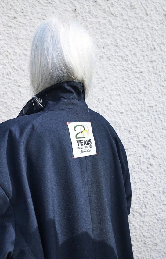 Giacca unisex Ayani - 20 anni Codice articolo: AYA15A20H26