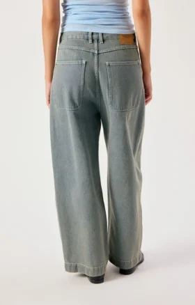Jeans da donna dal taglio ampio Arlow Codice: ARL11AH26