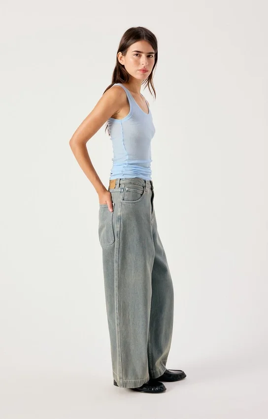 Jeans da donna dal taglio ampio Arlow Codice: ARL11AH26